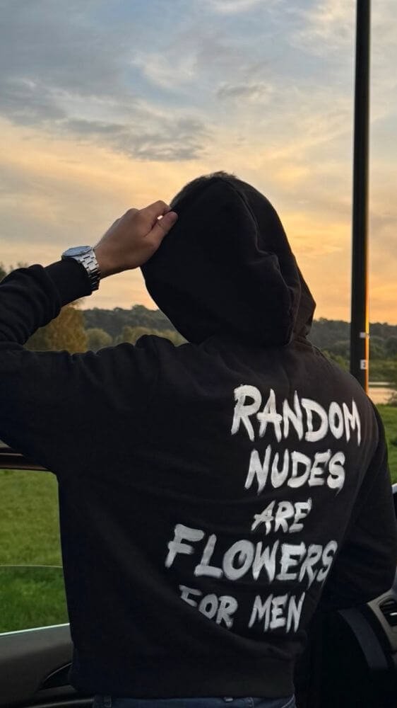 RANDOM NUDES ARE FLOWERS FOR MEN